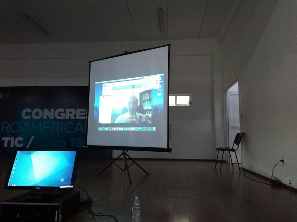 CIBETICUTC's tweet photo. Conferencia Virtual: Ambientes Inteligentes en salud por parte del Dr. José Javier Serrano Olmedo, Profesor Titular de  @La_UPM #CIBETIC2017 https://t.co/DghV2t52qS