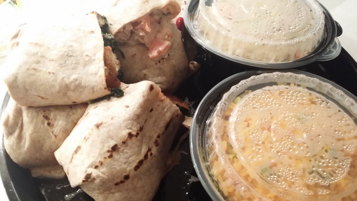 MolinosKitchen's tweet photo. From office parties to pool parties our wraps are perfect for entertaining guests or feeding the family  call 732 972 1180 to order https://t.co/BPvaagHFhY