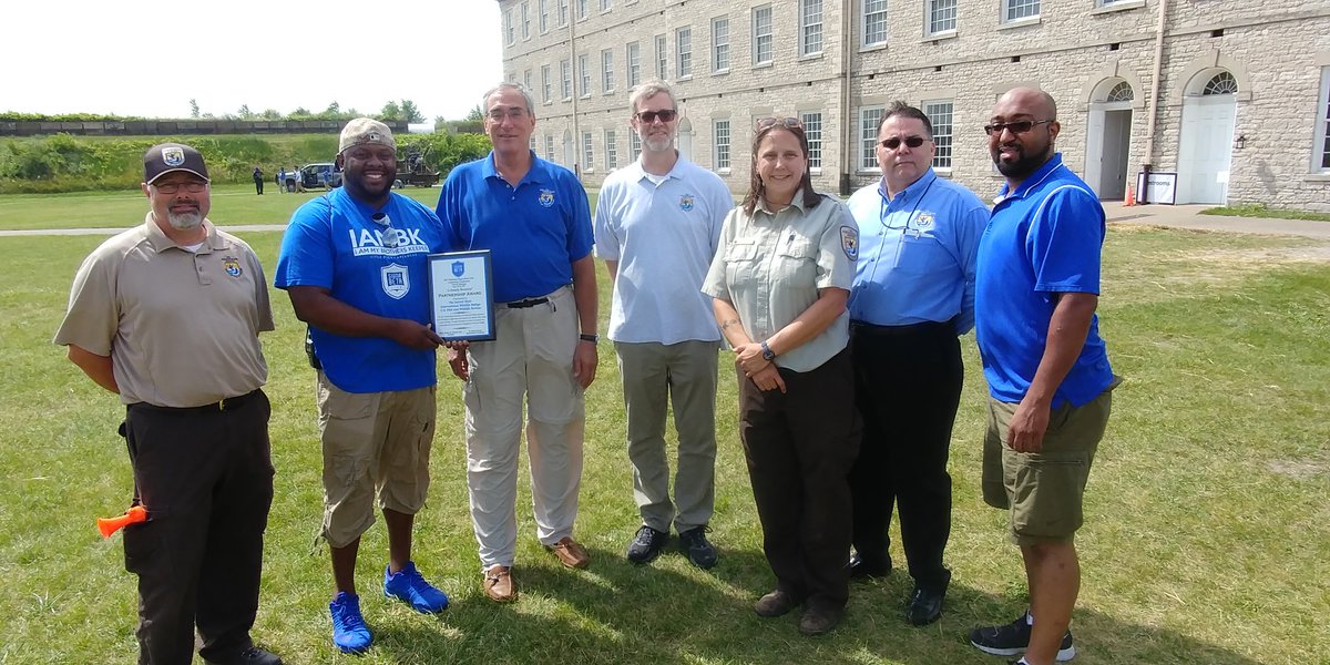 NSBCFdn1950's tweet photo. Presention to our National Partnership Award to @USFWSFisheries @pbs_1914  #sbcdetroit17 #IAMBK https://t.co/gNpUEExd0v