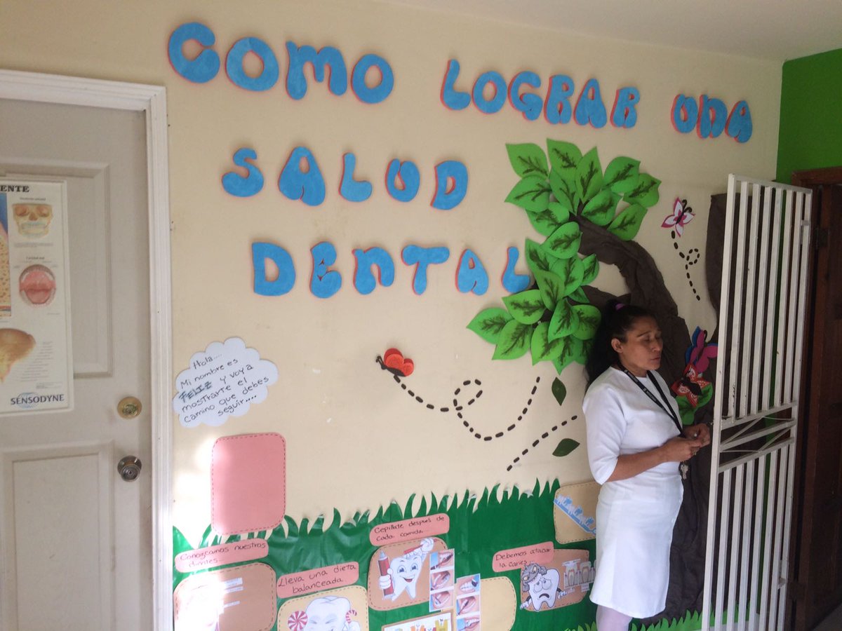 Nos llegan fotos de los voluntarios del dispensario médico que se está realizando desde As Mérida #Verano misión