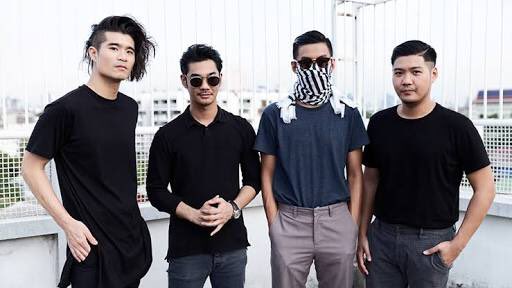 mook_piyatidaaa's tweet photo. -เนม ทายาทเจ้าของบริษัทร้านอาหาร S&amp;P
-นาฑี ทายาทโอสถสภา
-ปณต ธุรกิจร้านเพชร 
-ไปป์ ธุรกิจเสื้อผ้าส่งออก
Me😯😮😲
#themasksinger2 https://t.co/jPs9PuzMsC