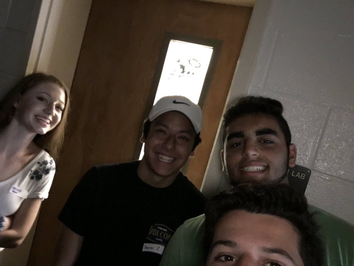 _Javo_7's tweet photo. @FLTfan What up coach K, we found clue 23 https://t.co/QEbQwy2Tt6
