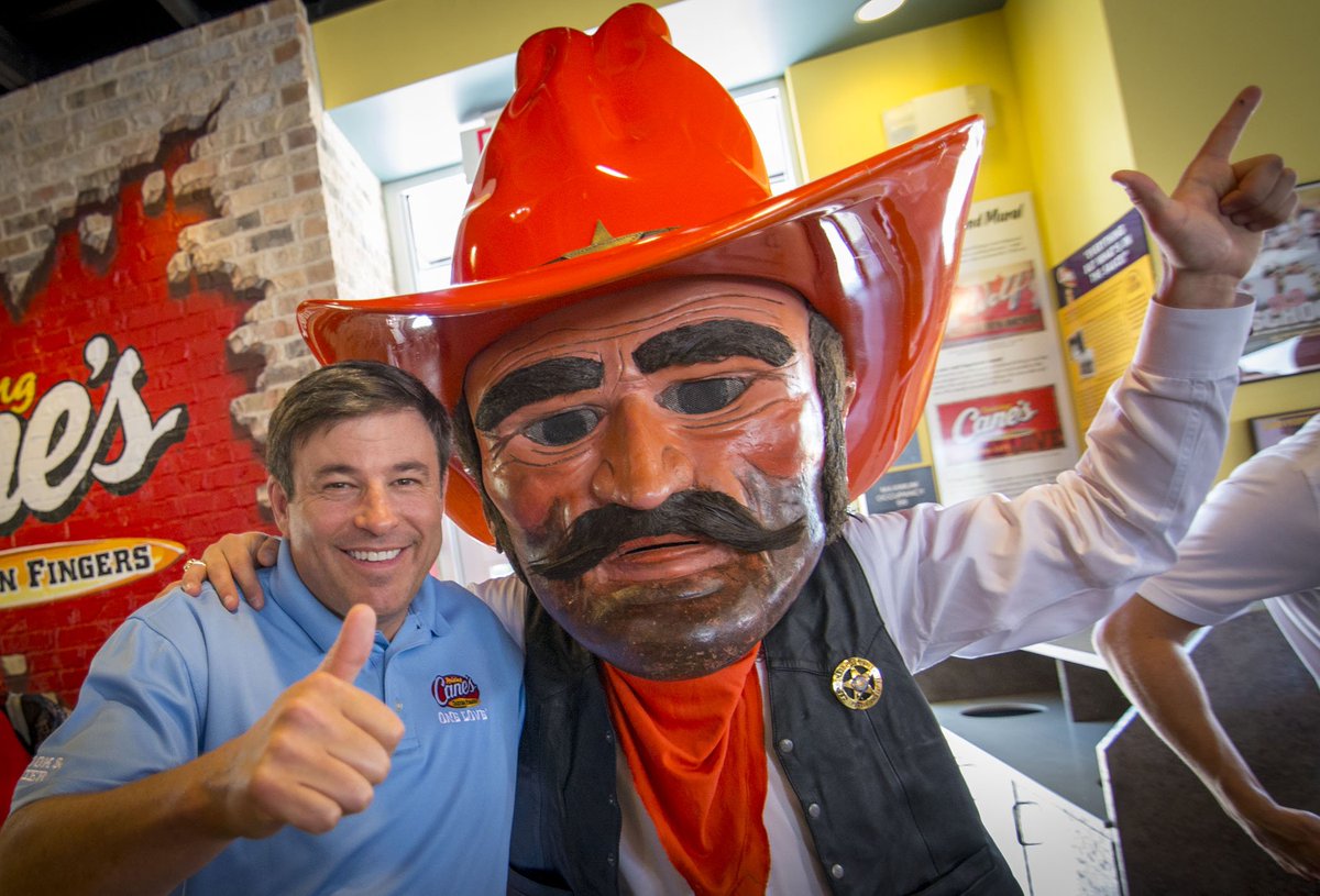 raisingcanes's tweet photo. Yesterday, we had a blast in Oklahoma supporting a great cause and making new friends! Thanks, @onelovefounder for joining! https://t.co/WUpx68MUn9