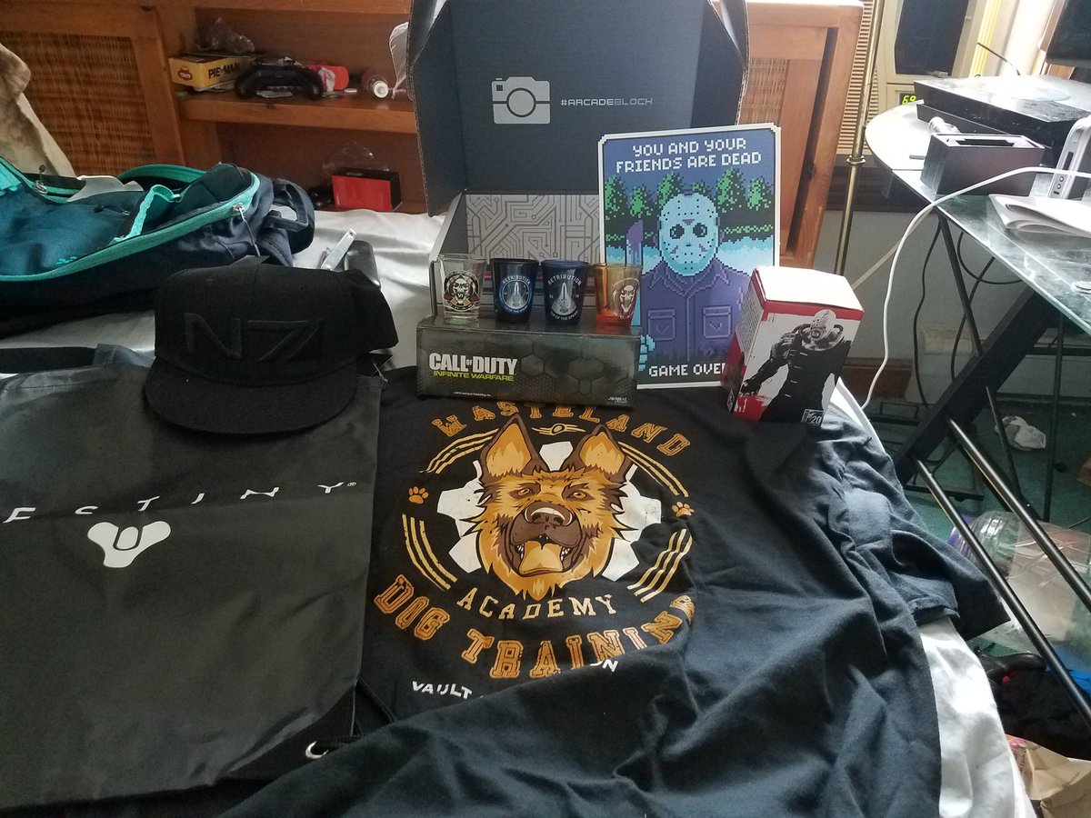SilentVillen617's tweet photo. This #arcadeblock is awesome looks like im going to have another drunk stream this weekend at https://t.co/Or1Lwe1sBu @NerdBlock https://t.co/CSM5N1JvNB