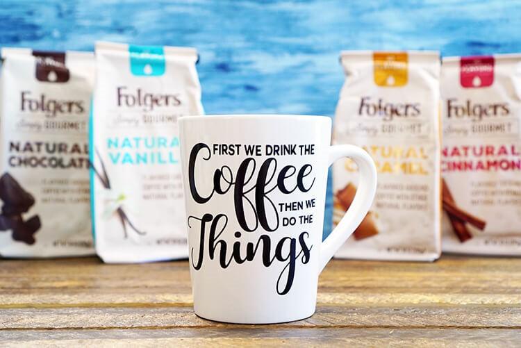 RandomRReviews's tweet image. Try the NEW Folgers Simply Gourmet in Natural Vanilla, Cinnamon, Chocolate and Caramel @Walmart today! bit.ly/2qY9T7P #AD