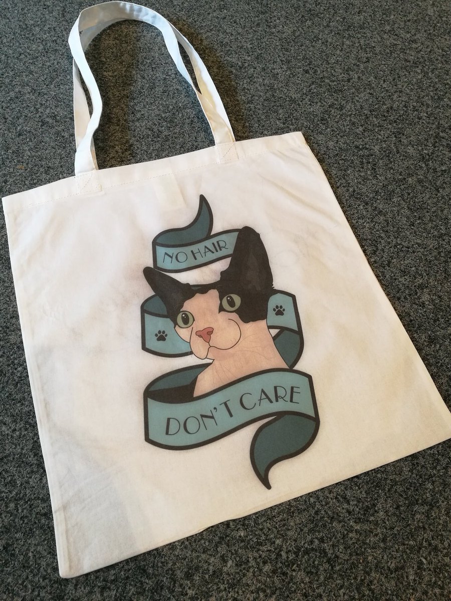 maisondemoggy's tweet photo. Check out these new totes!! Coming soon... #nohairdontcare https://t.co/ELUrBlsFEF
