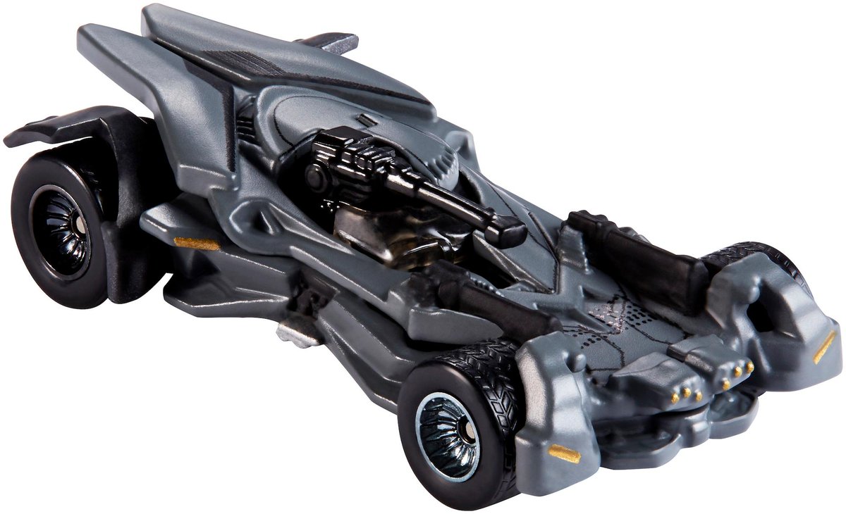 DCOfficial's tweet photo. .@Hot_Wheels has a @justiceleaguewb Batmobile only at #DCSDCC! Find it at @Mattel booth #3029 &amp; 2948. Car-surfing Jason Momoa not included. https://t.co/k86grrnrxm