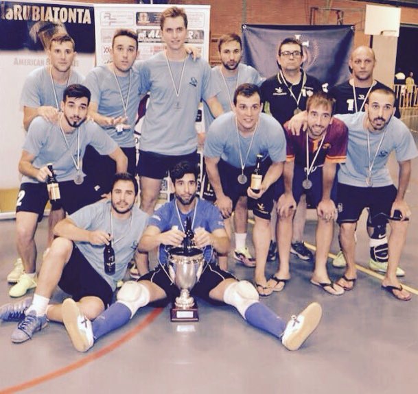 Carpintería Caputbovense S.C.L., SUBCAMPEÓN de la 3ª edición del maratón de fútbol sala "CABEZA DEL BUEY" 2️⃣0️⃣1️⃣7️⃣! 🏆🏅👏🏻👏🏻