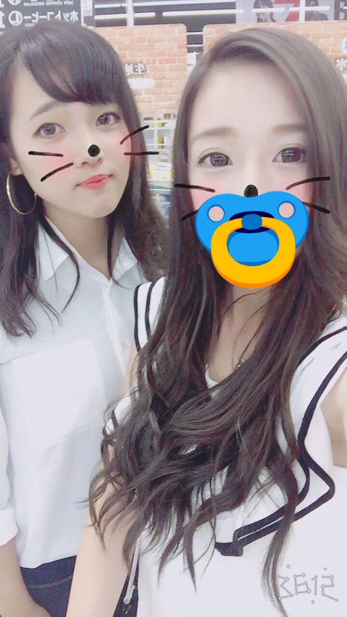 ami__1022's tweet photo. 久しぶりのりょうﾁｬﾝ👅

とりあえず疲れた!!(笑)
りょうﾁｬﾝと居ったら笑いが
止まらない🤤🤙🏽💓
バイト同じ日早く来い🌟 https://t.co/bxBVrwodl0