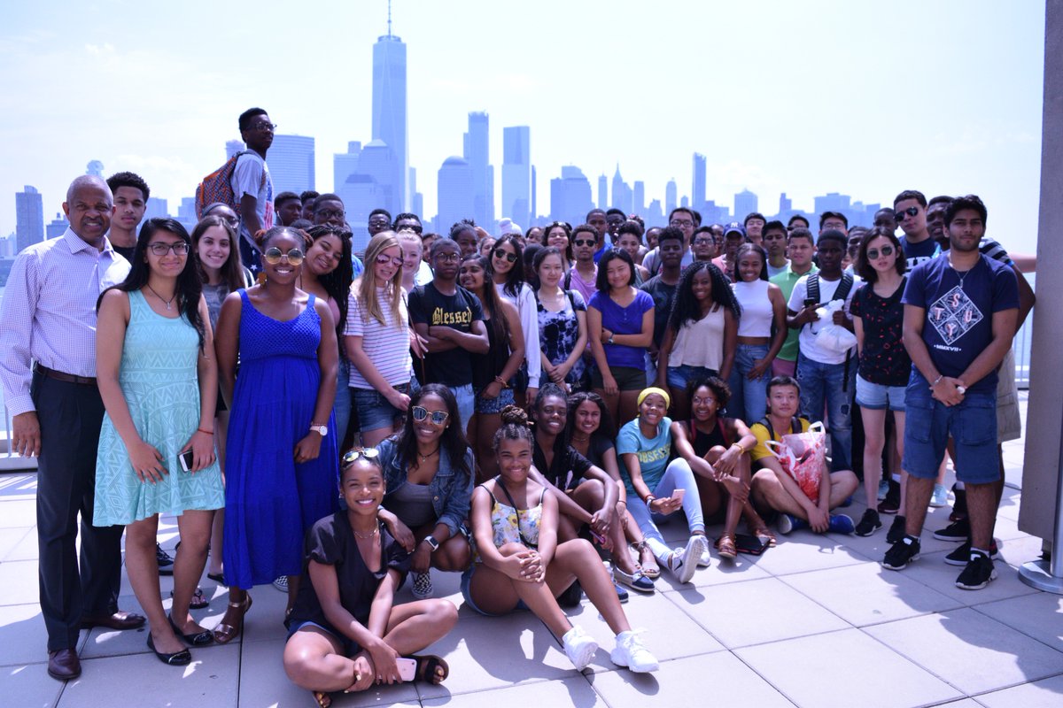 YABLeaders's tweet photo. We're headed out for a day at Coney Island! #YABSummer #YAB2017 #workhardplayhard https://t.co/UkQgJHBM4S