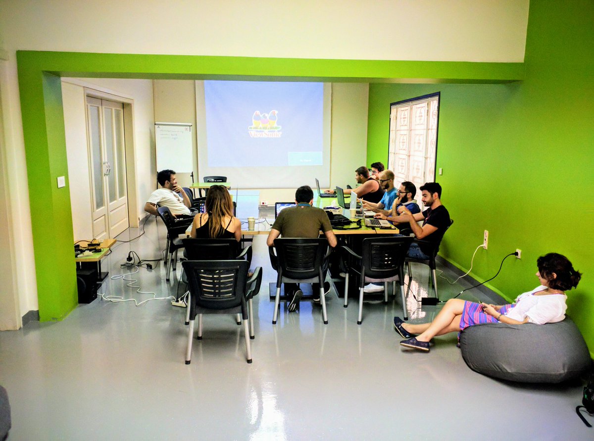 About to start Endless Runner workshop, unity lvl1 <a href="/ArabArcade/">Arab Arcade</a> <a href="/ForwardLB/">Forward Lebanon</a> #unity #GameDev