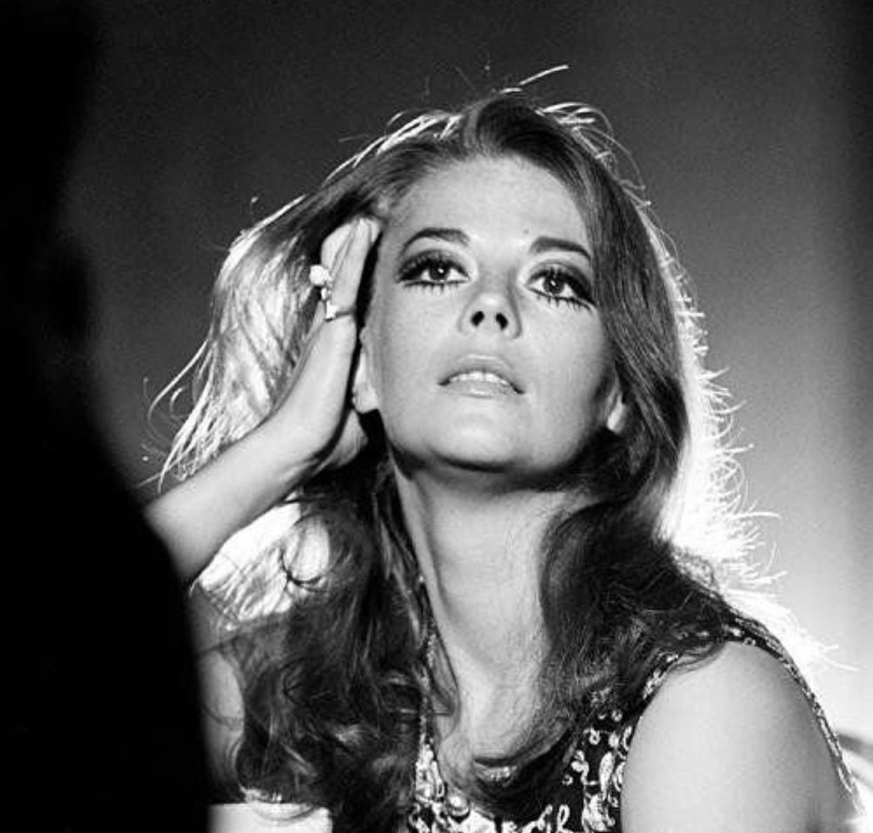 Happy birthday to my stunning role model natalie wood an acting mogul and fashion icon, a queen  