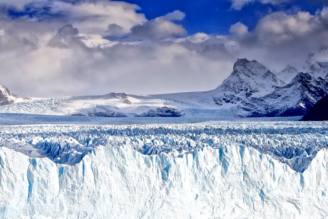 atlasandboots's tweet photo. A2: Argentina's Perito Moreno was special too. As well as watching the glacier, you can hear it creak, strain, crack and grow. #LPchat https://t.co/ePFnWkkMno
