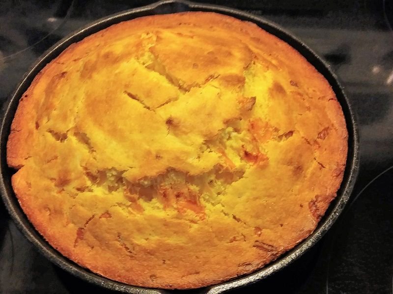 esmonaco1's tweet photo. Cheddar Cheese Corn Bread: https://t.co/ps5JxYob7f https://t.co/YjOxavGhqK