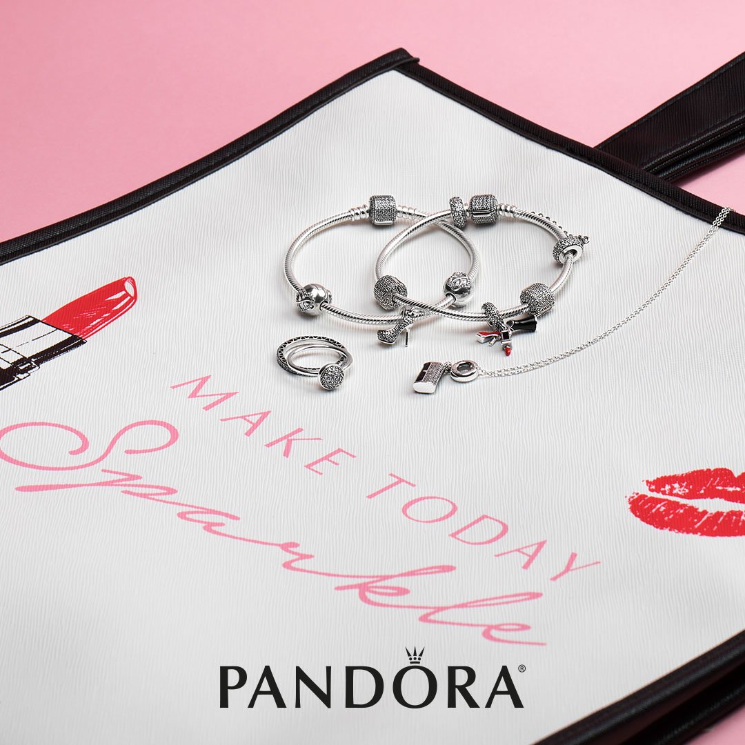 CarolinaGirlsSC's tweet photo. Girls night out with #pandora tonight at CG from 4-6! Giveaways and complimentary jewelry styling! Don't miss out! #shopCG #mypandora #GNO https://t.co/tjey4xXn0c
