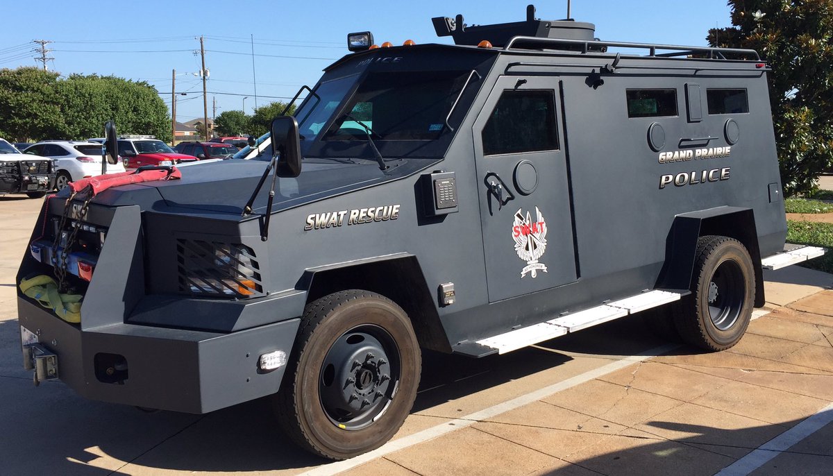 NCTCOGEP's tweet image. @GrandPrairiePD and #GrandPrairieFire out in full force at #NCTSummit2017 today!