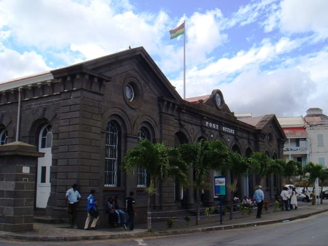 atlasandboots's tweet photo. A3: Kia dragged me to the Postal Museum in Mauritius when we visited in January. Unsurprisingly, we were the only ones in there... #LPchat https://t.co/T2AMxhIolh