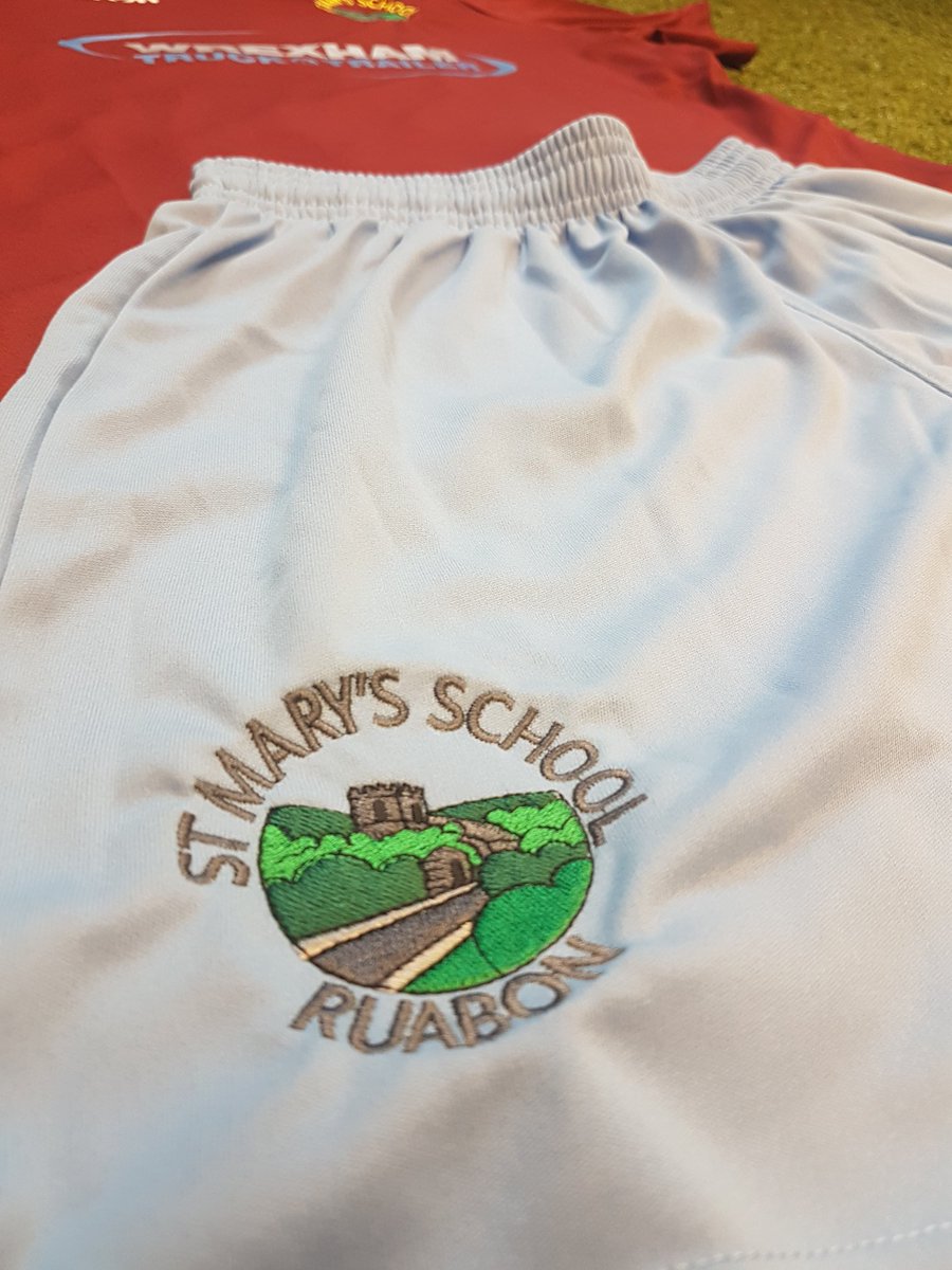 MacronWrexham's tweet photo. Supporting our local schools! Lovely kit for St Mary's school Ruabon #schools #wrexham #local #Football https://t.co/FQO0xAnd7K