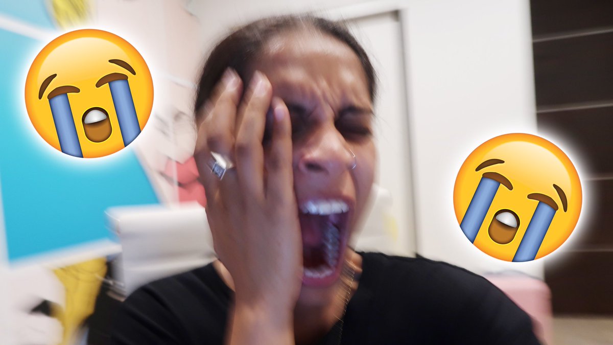 Lilly's tweet photo. Morning my honey boo's! New vlog coming soon, for now GO SEE A THING I CAN NOT SPEAK OF ATTACK ME. 😭🕸 https://t.co/JR5JvOBEI8 https://t.co/FcYVldSBCD