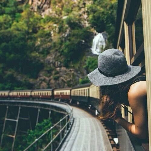 ButDansLaVie's tweet photo. "si voyager était gratuit, vous ne me verriez plus jamais" https://t.co/HEIjrpehAi