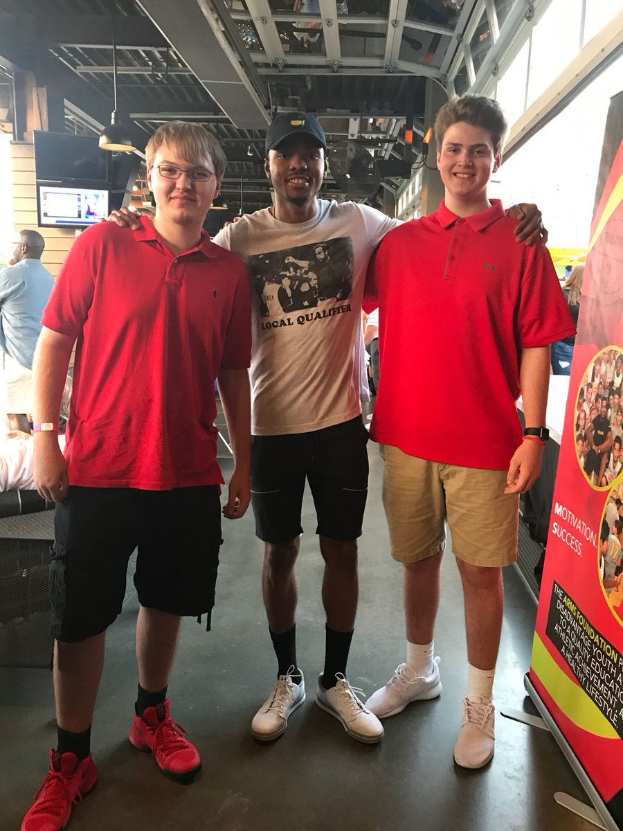 ARMS_Foundation's tweet photo. #tbt with the faces behind @BazeGaze! Thanks guys for all you do for @ARMSFoundation and your continuous support towards @24Bazemore. https://t.co/G2KJ25KfDs