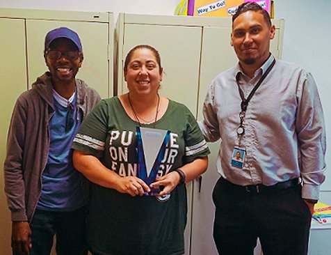 AllClearID's tweet photo. What #GettingtoknowyourCustomerDay looks like in action - Recognized by AllClear ID peers for excellent customer service. Thanks Lori! https://t.co/aLv7CP736j
