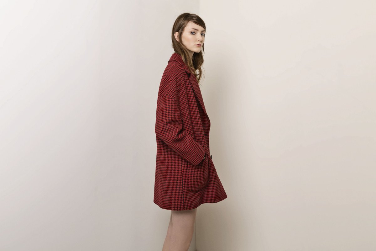 REDValentino's tweet photo. The key coat style you can't miss out on! #REDValentino #FallWinter1718 precollection
More on https://t.co/djzzeak7JG https://t.co/JvxpCGJp3X