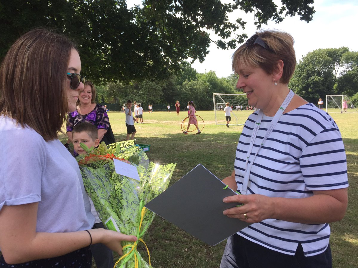 thefriendshipc7's tweet photo. A very emotional farewell to an amazing member of staff. #goodbye https://t.co/17V8csjewk