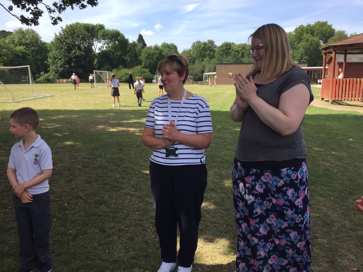 thefriendshipc7's tweet photo. A very emotional farewell to an amazing member of staff. #goodbye https://t.co/17V8csjewk