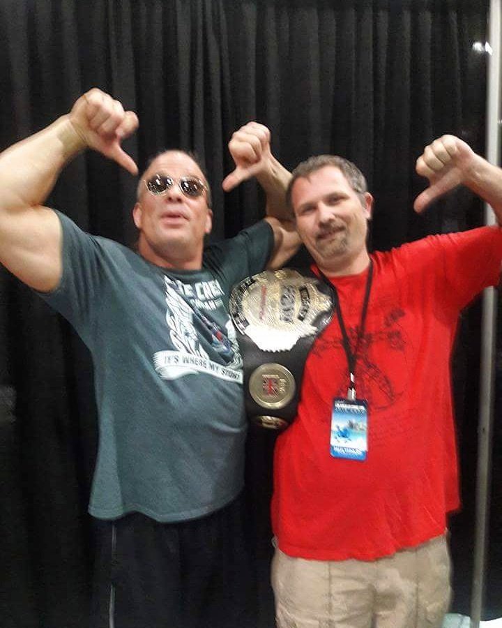 3GTSBako's tweet photo. A little #tbt to the time Oddity and Cj meet @TherealRVD on seprate occasions ! #wwe https://t.co/UJ4v2BVNVQ