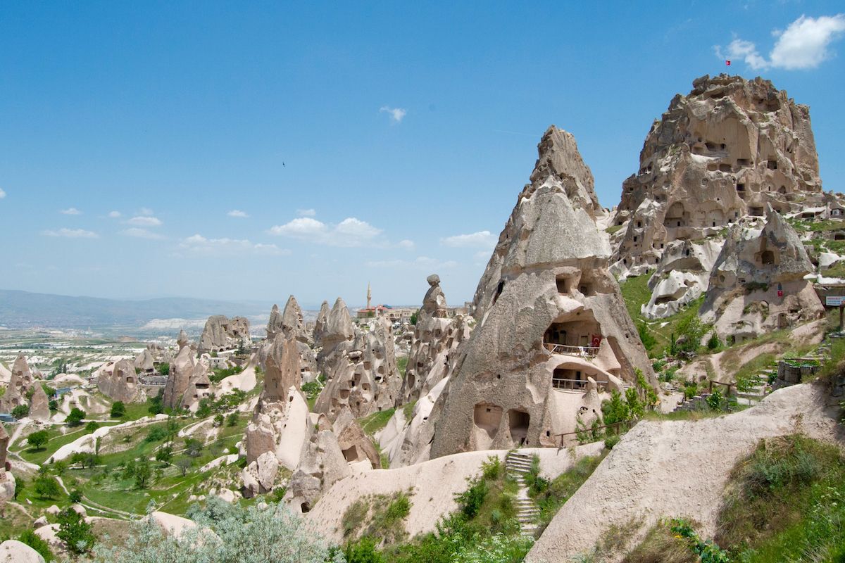atlasandboots's tweet photo. A3: Finally, not sure if this counts but the open air museums at Zelve and Göreme in Cappadocia were incredibly weird and wonderful #LPchat https://t.co/6rj1ZNywjh