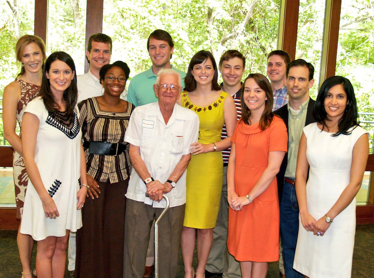 SCOTXHistSocy's tweet photo. Current, future & former #SCOTX clerks—register for this September's #BAbreakfast: 🍽☕️🥂⬇️
https://t.co/FgM56w2kOm
#AppellateTwitter ⚖️🏛 https://t.co/ZLbEXjXYCP