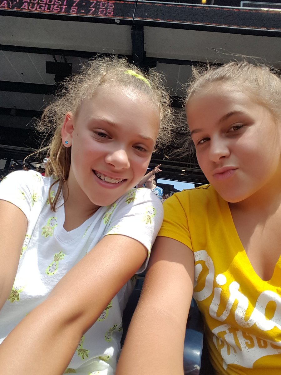 AlisonGillen's tweet photo. #LetsGoBucs https://t.co/g38JDaEjxx