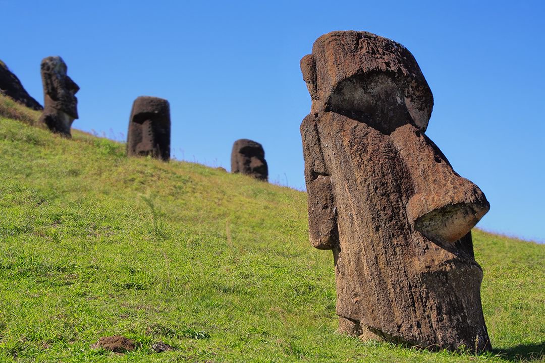 atlasandboots's tweet photo. A4: The most remote has to be Easter Island in the vast Pacific. Its closest inhabited neighbour is Pitcairn, 2,000km to the west! #LPchat https://t.co/moN9WtXHD8