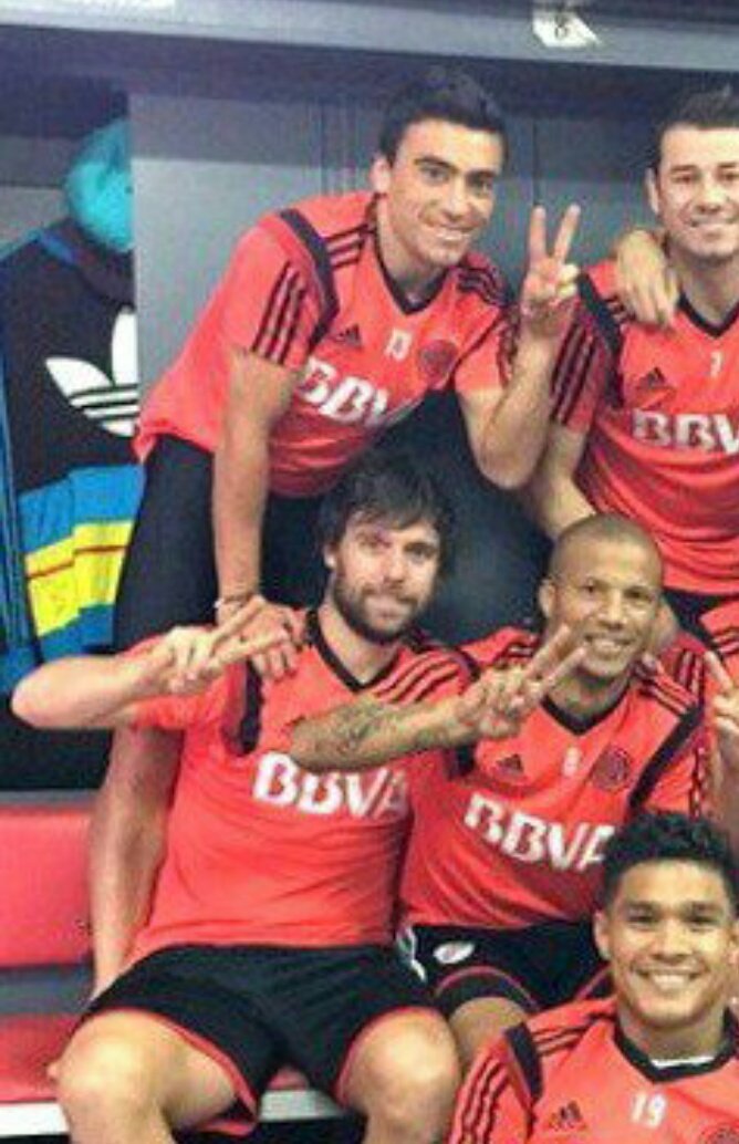 StephenKing03's tweet photo. @turcocarp Gracias urribarri por todo https://t.co/Od43oBjnk7