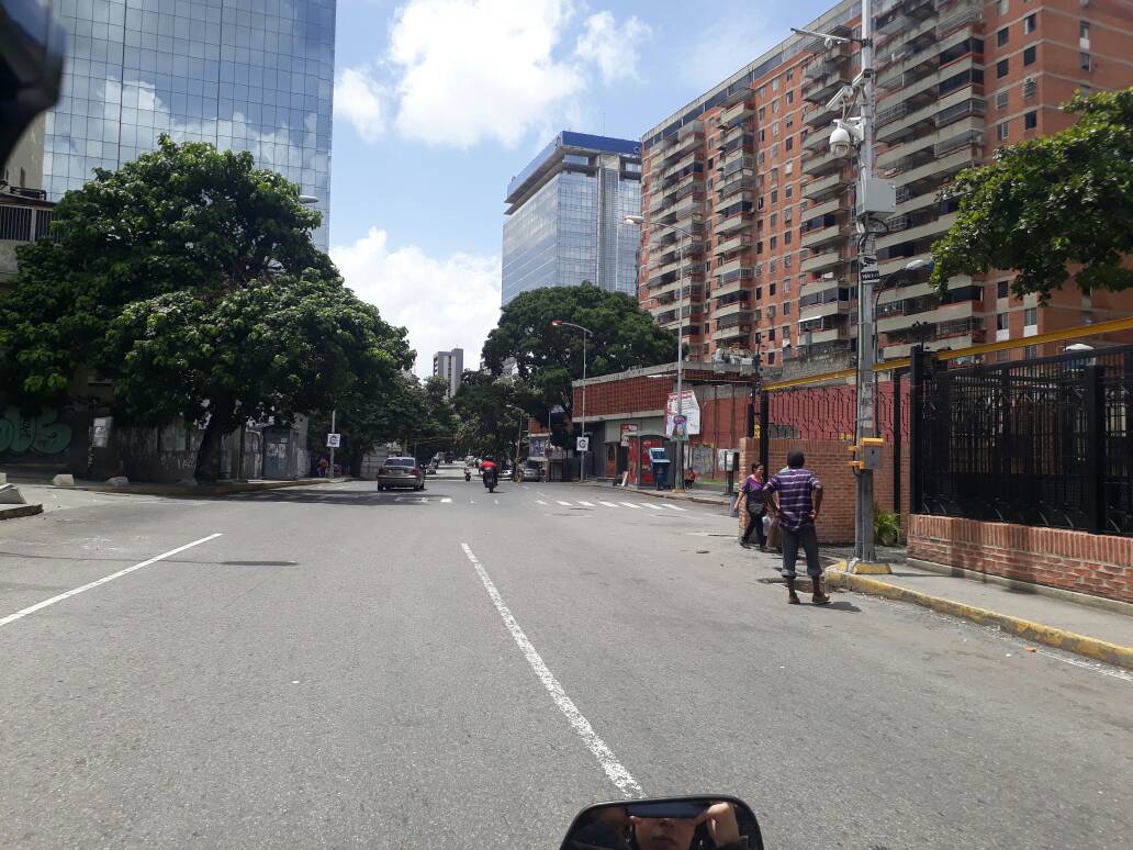 Despejada amaneció la avenida Francisco Solano en #Caracas durante el  #ParoCivicoActivo de este #20Julio