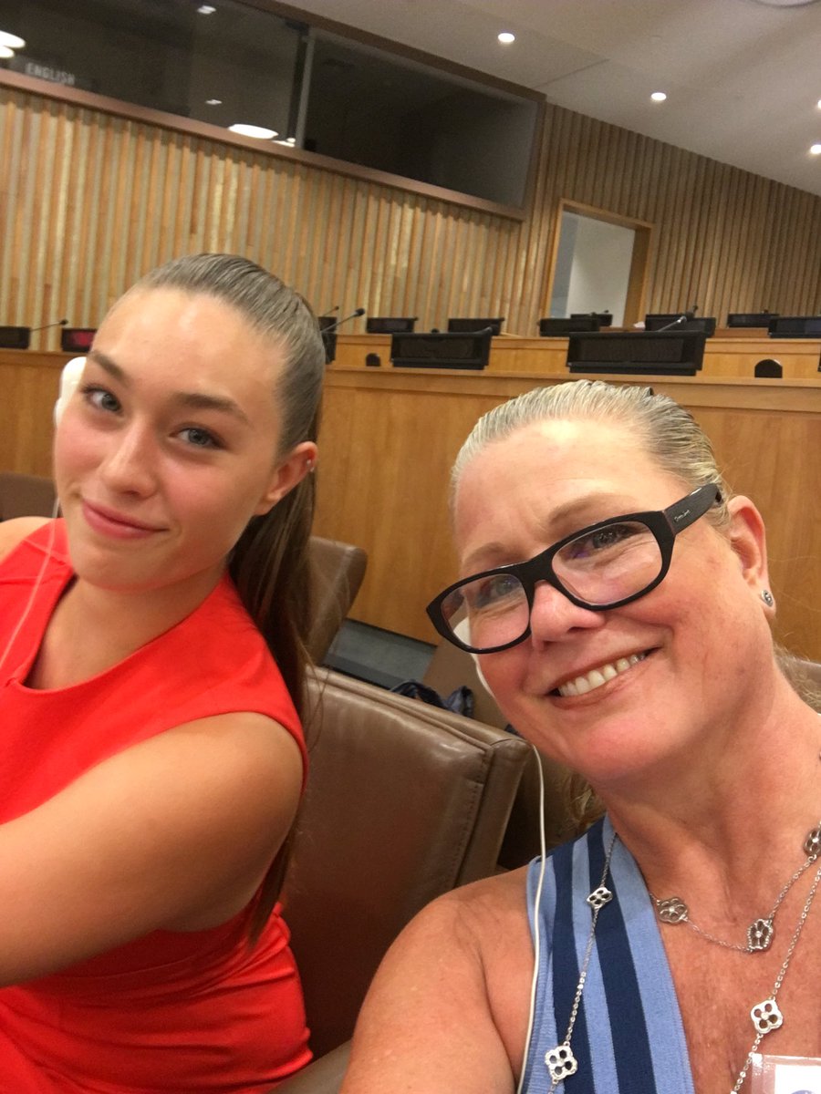 SupermodelEmme's tweet photo. Proud to be apart of #EWG2030 with my 15 year old daughter Toby! #emmestyle @DecadeCitizen https://t.co/vQ0PjwfXpc