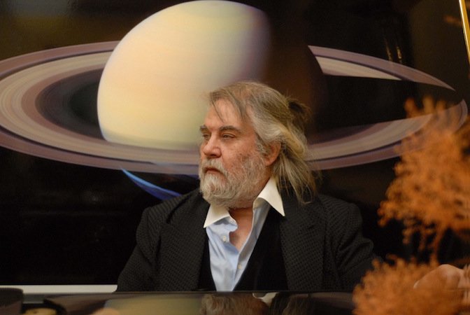PRConnect's tweet photo. @ProgMagazineUK #Awards #elsew.com vote for #Vangelis #Delectus boxset #Reissueoftheyear https://t.co/S5ykALfUMV https://t.co/nB3gHeZN6E
