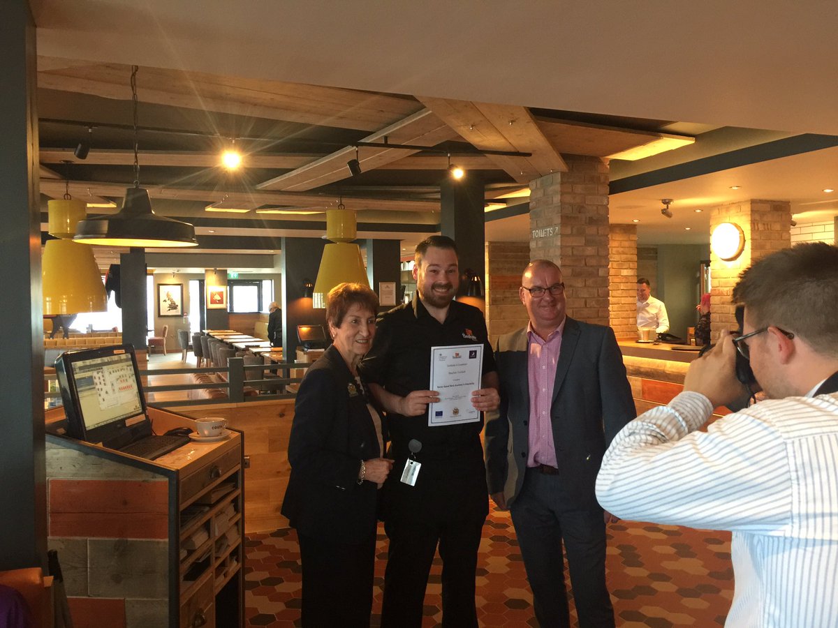 Ross Cameron tweet media