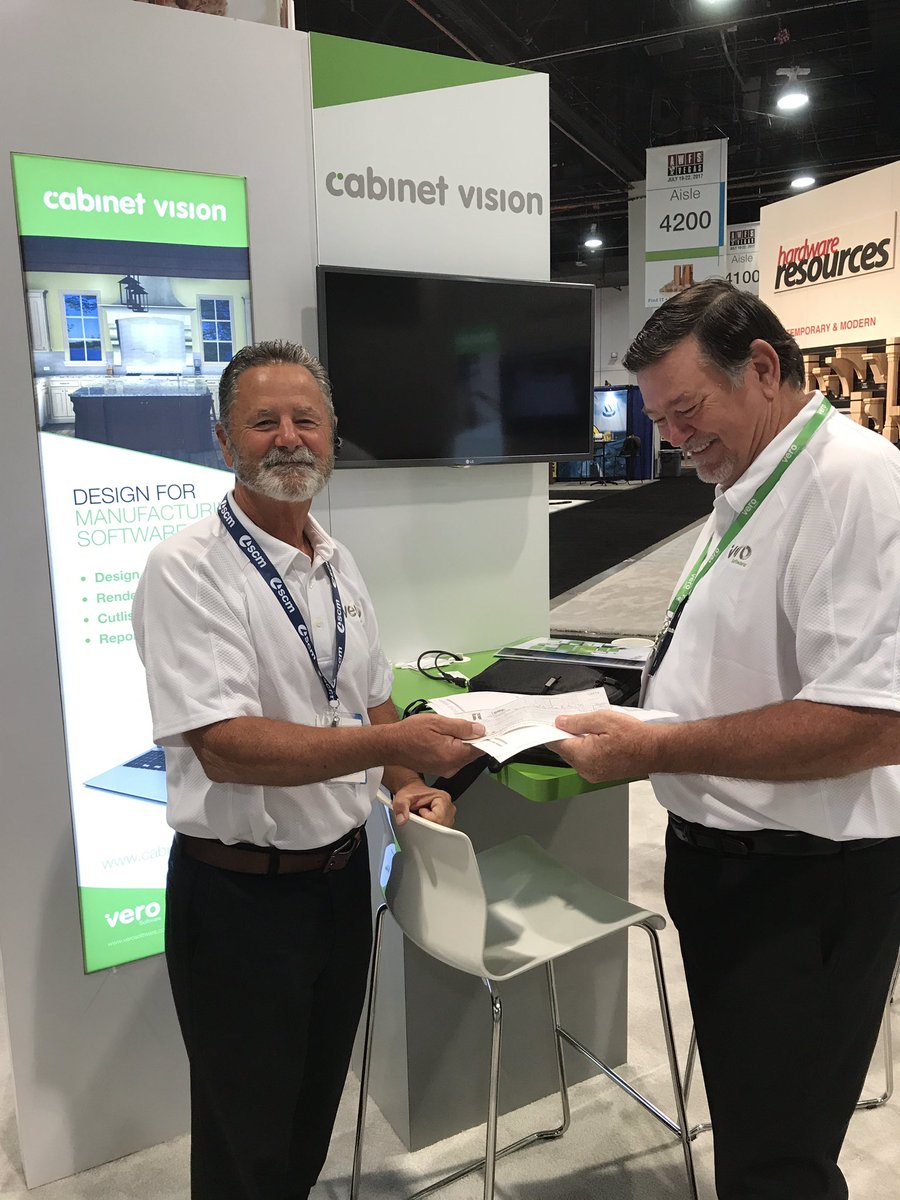 stevesivitter's tweet image. Another purchase order for @CabinetVision at #AWFS2017. Look at those smiles 😊