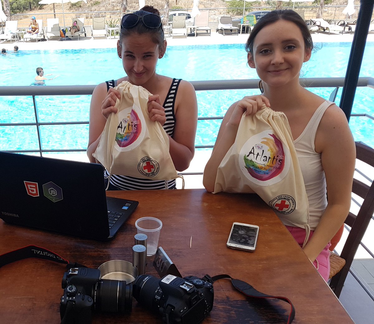 MarkPorter66's tweet photo. Great first day #AtlantisYouthCamp and free foodie bags too @JAMUCLAN https://t.co/9boHFElJ7E