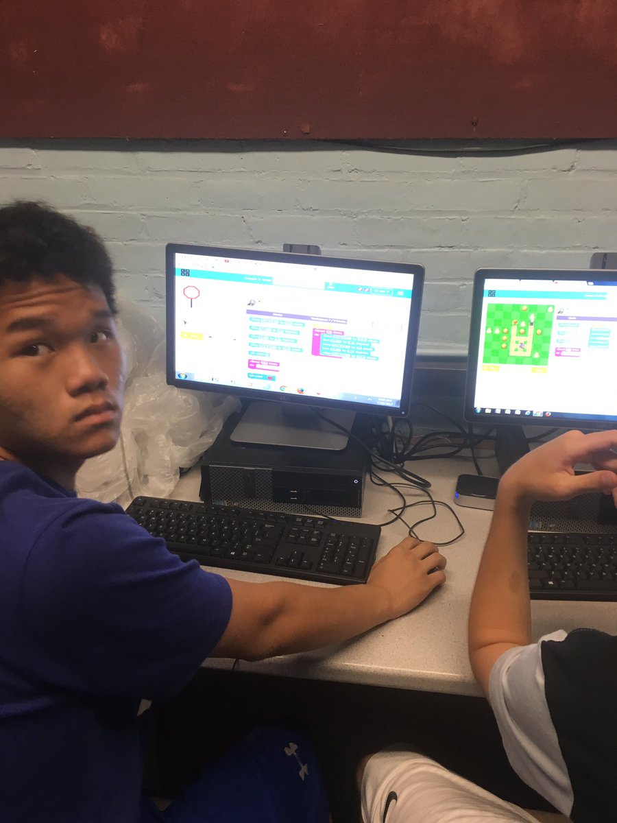 joseph_rotz1's tweet photo. Wasn't expecting to see this at camp this AM; @KidBainCampXL students coding, 3D printing and building computers #CS4RI @CranstonSchools https://t.co/VGoVwBZq01