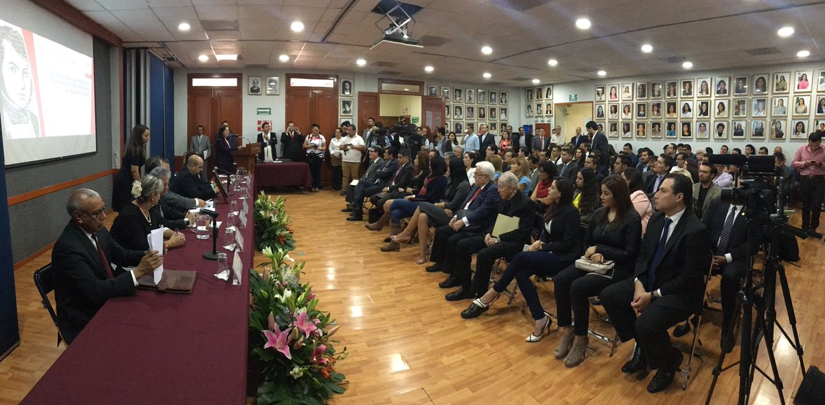 HugoReneOficial's tweet photo. En estos momentos asistimos con gusto a los Seminarios "Constituciones Centenarias y el Bicentenario del Natalicio de Mariano Otero" https://t.co/W6ojIqazhQ