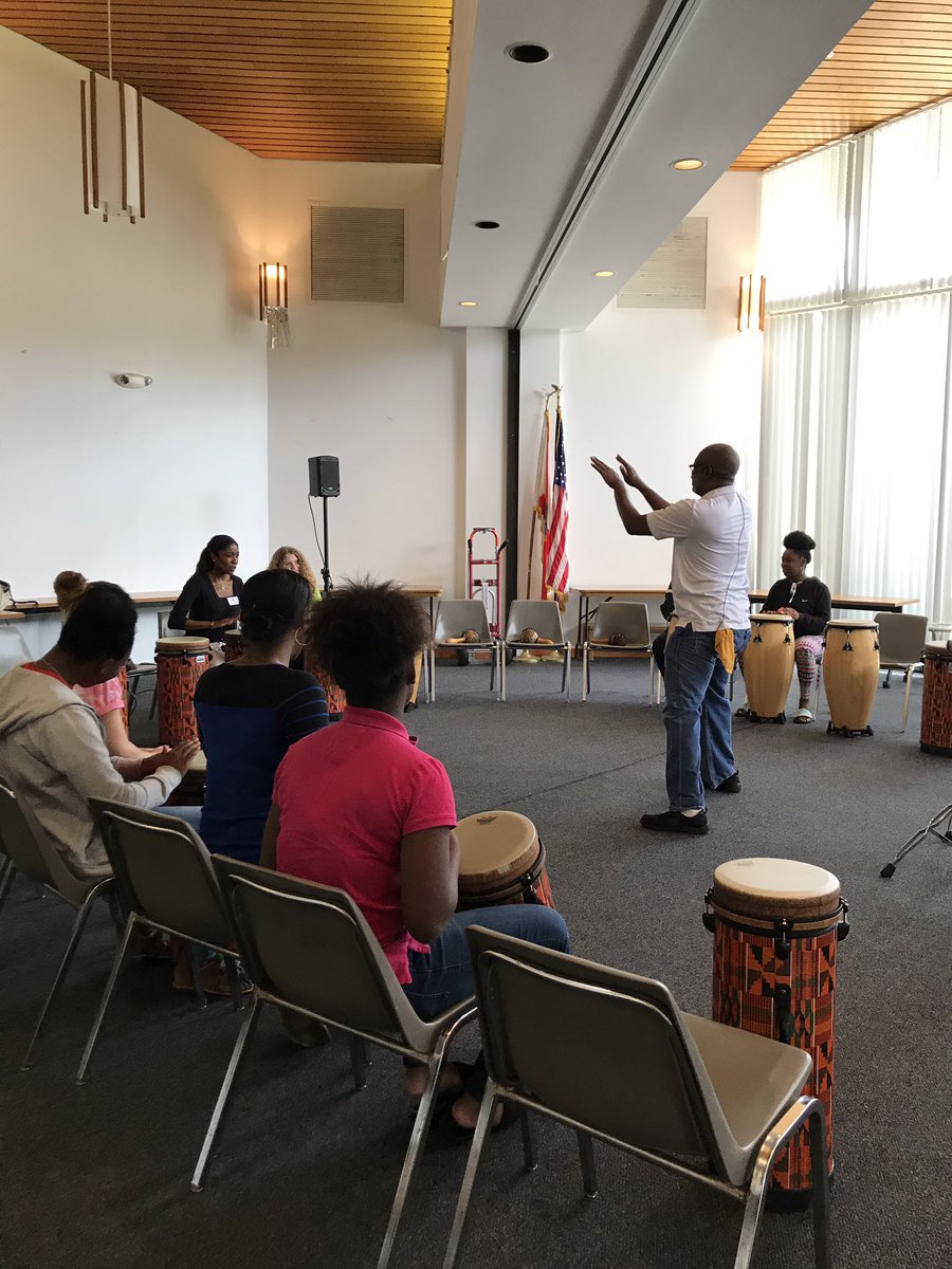 cck_brit's tweet photo. @bplfoundation @BrowardLibrary Thank you #OntheGoMusic #World Drumming for an awesome teen program at Pompano Beach Branch Library https://t.co/XpmxMZeDkj