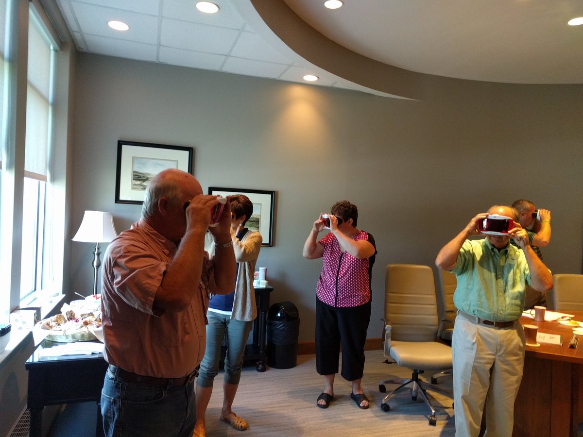 djenkins325's tweet photo. Teaching my Board Google Expeditions! #googleVR. #edtechVR https://t.co/wMRprulsrs