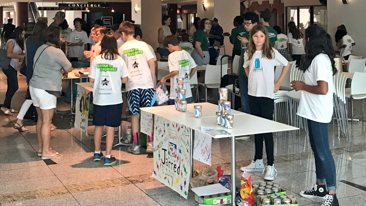 ColonySquareATL's tweet image. HAPPENING NOW: @BreakIntoBiz Entrepreneurial Campers are inside The Atrium selling their products! Say hi + buy now until 130p. #MidtownATL