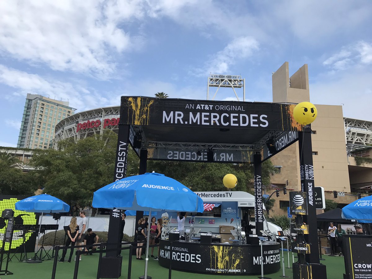 odeonjimmy's tweet photo. #MrMercedesTV 
#SDCC161 https://t.co/WsUZG8v6Wt