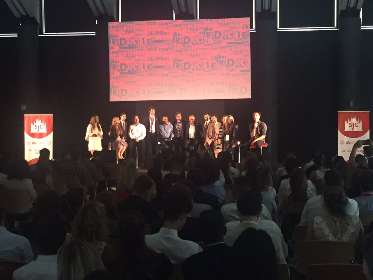 The <a href="/JADEnetwork/">Jade Network</a> legacy concludes the open ceremony of the #SJC17 at <a href="/campari/">Campari</a>.  #TogetherWeGrow