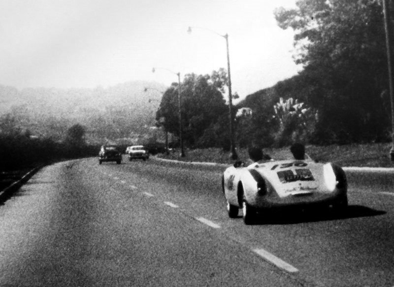 JamesFckngDean's tweet photo. James Dean in his Spyder 550, a few hours before his death, September 30, 1955. https://t.co/gtyvbHKPGy