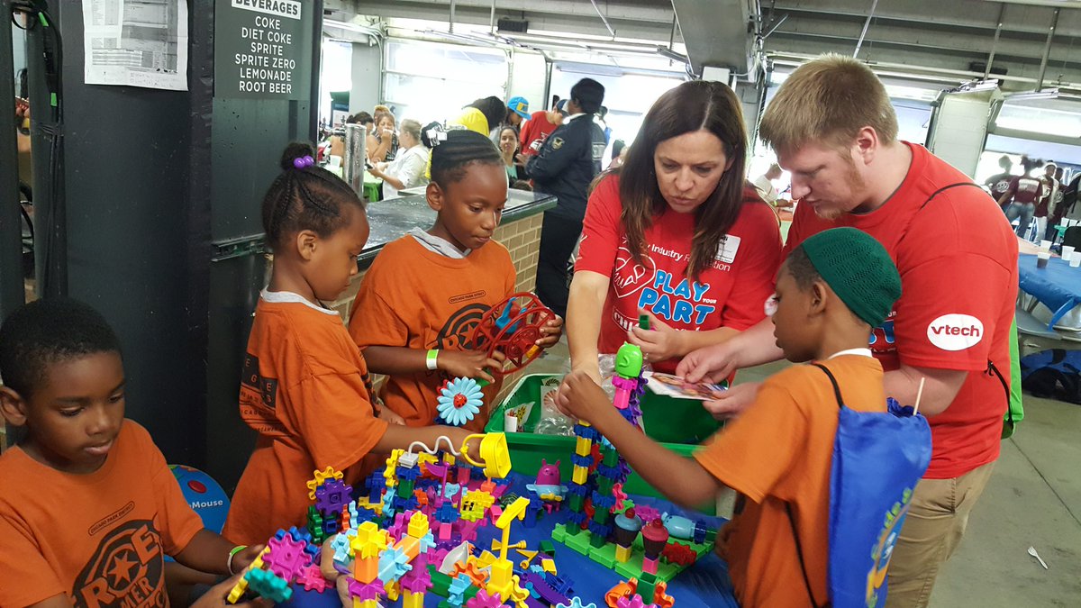 JerryPeck14's tweet photo. Play Your Part Chicago. Hundreds of toy manufacturers playing with thousands of kids. Big fun. https://t.co/dTXkjJWOzX